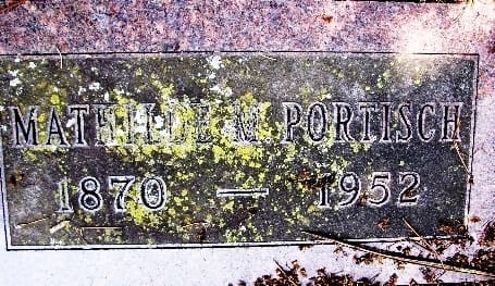 MMs grave